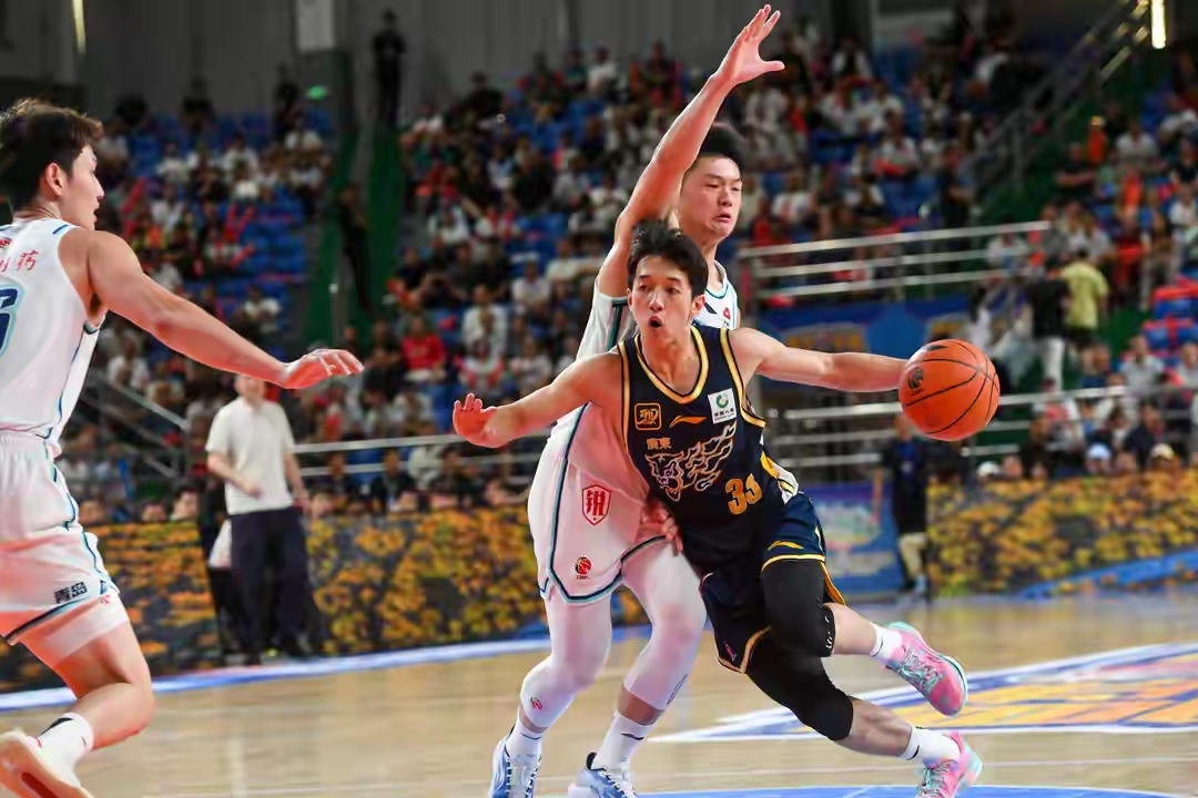关于重磅！风云突变莱比锡窗口期防线松动国际比赛日广州队备战CBA季后赛，杜兰特在DWG比赛中赛况扑朔迷离的信息