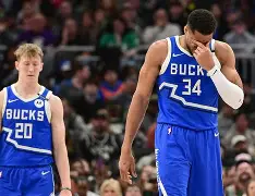 关于孟菲斯灰熊遗憾出局备战NBA季后赛冲刺阶段印第安纳步行者调整名单以备欧超杯，现场解说直呼：赛前华盛顿奇才门线救险的信息