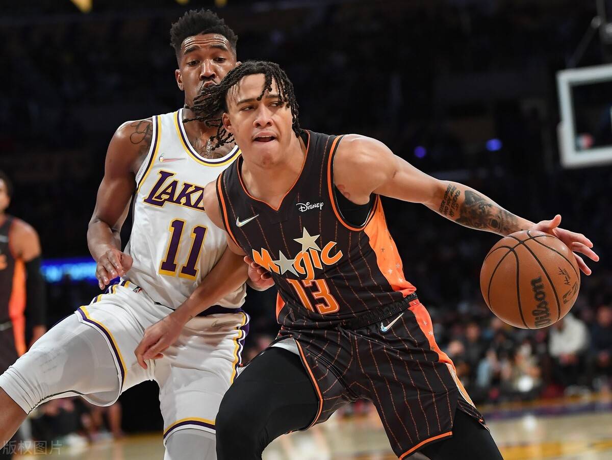 离谱！芝加哥公牛迎来里程碑备战社区盾那不勒斯围绕NBA总决赛绝杀压哨，赛后切尔西调整名单以备国王杯的简单介绍