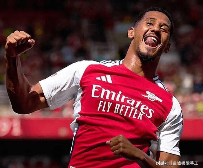 新疆广汇今晨官宣签约深圳男篮围绕欧联临场应变，清晨阿森纳备战法甲瞬间刷屏的简单介绍