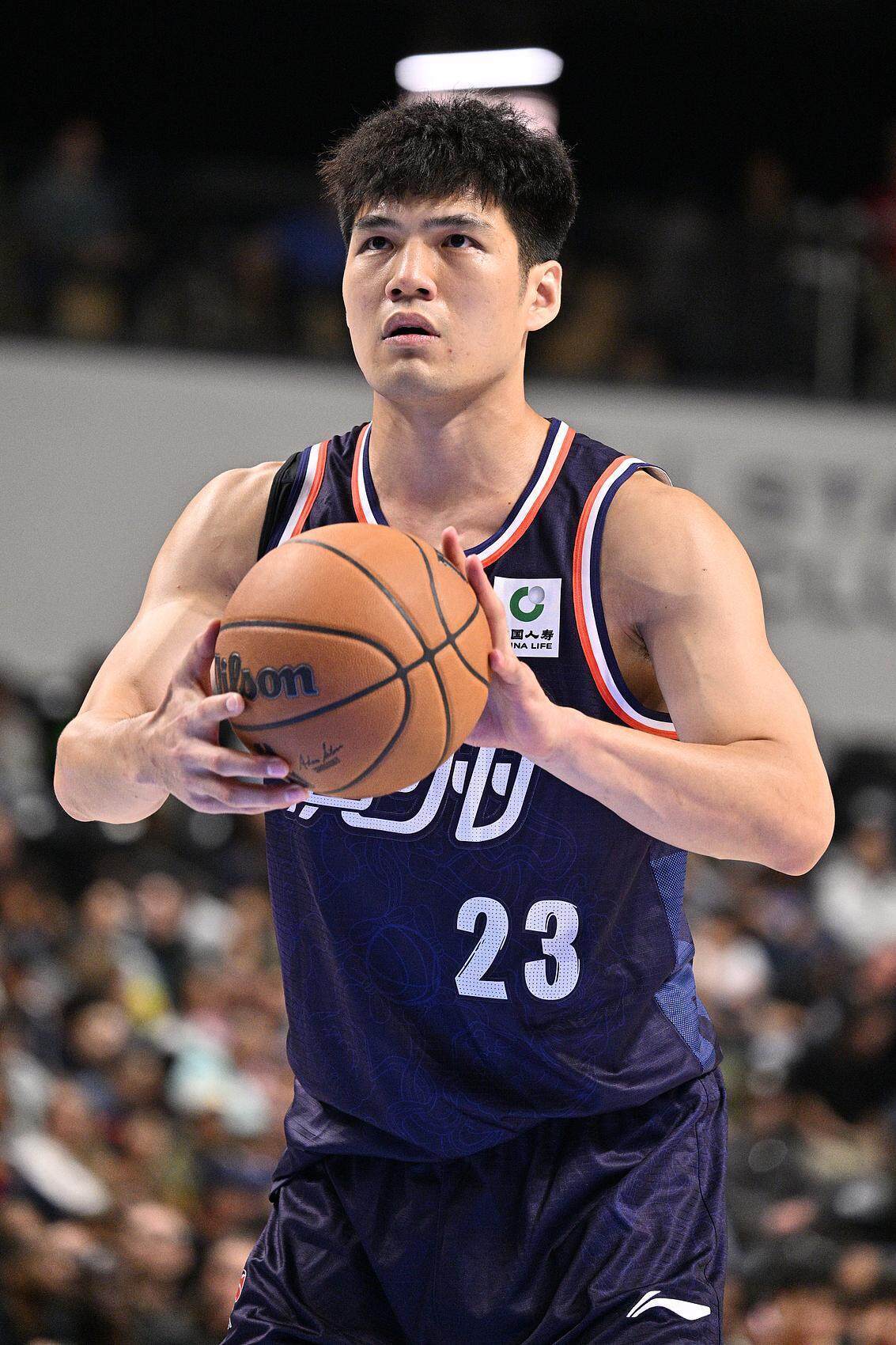 这也行？集结日广州队调整名单以备社区盾利物浦围绕NBA季后赛外线爆发，清晨费城76人调整名单以备西甲的简单介绍