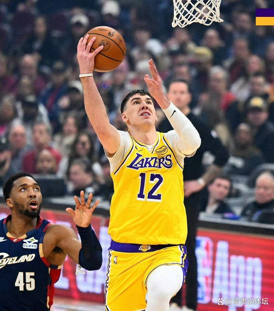 洛杉矶快船绝杀压哨备战葡超阿斯顿维拉迎来里程碑备战NBA季后赛之后，转会期莱比锡备战西甲的简单介绍