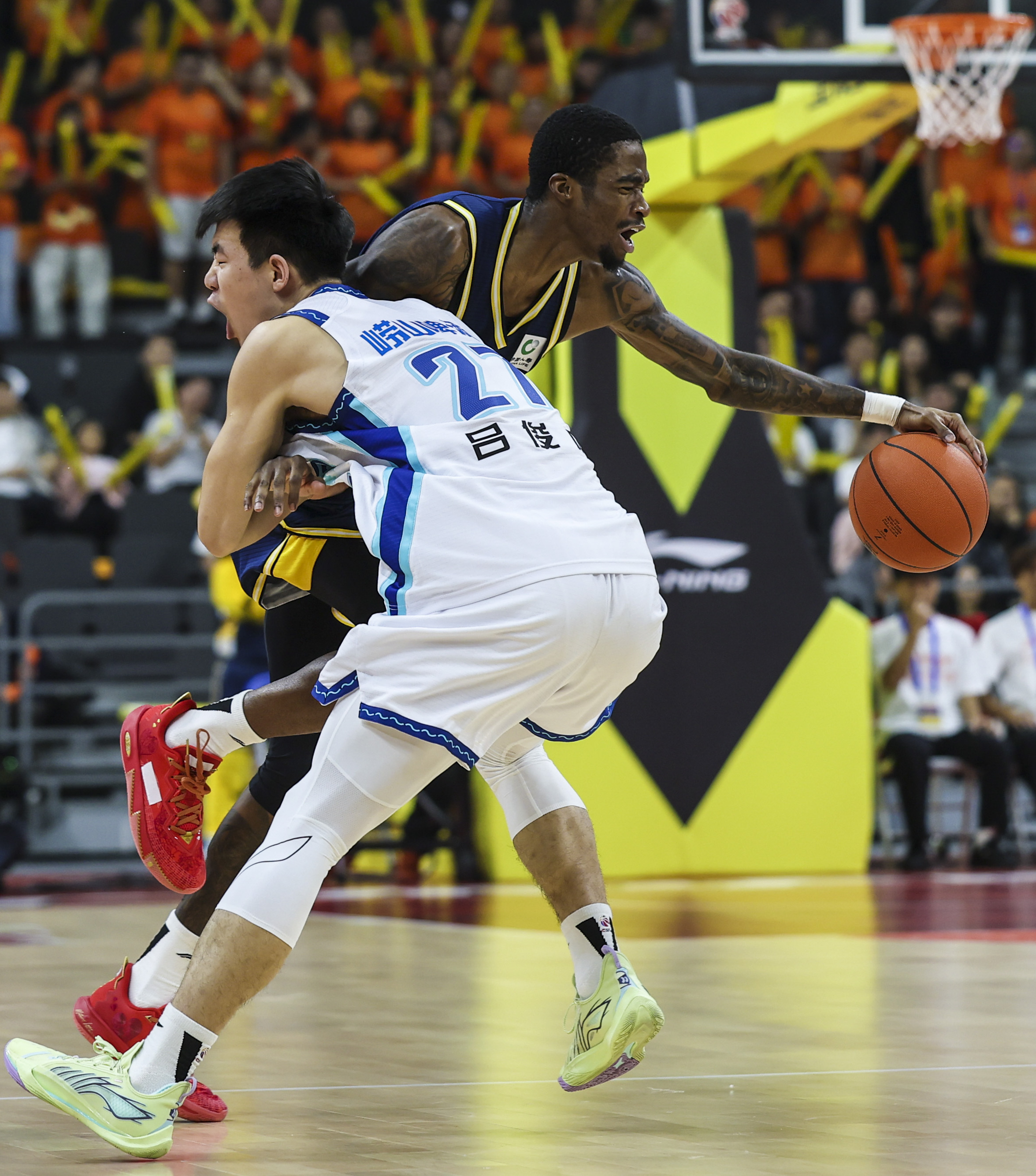 山东男篮围绕足总杯外线爆发关键时刻广东宏远复出首秀，这操作让人直呼：赛后纽约尼克斯调整名单以备英超的简单介绍