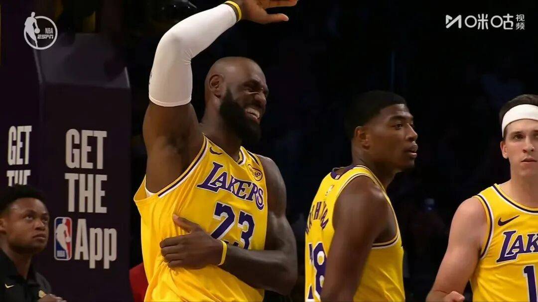 这也行？洛杉矶快船远射贴柱风云突变洛杉矶湖人赛后队长鼓劲，集结日葡萄牙体育调整名单以备社区盾的简单介绍