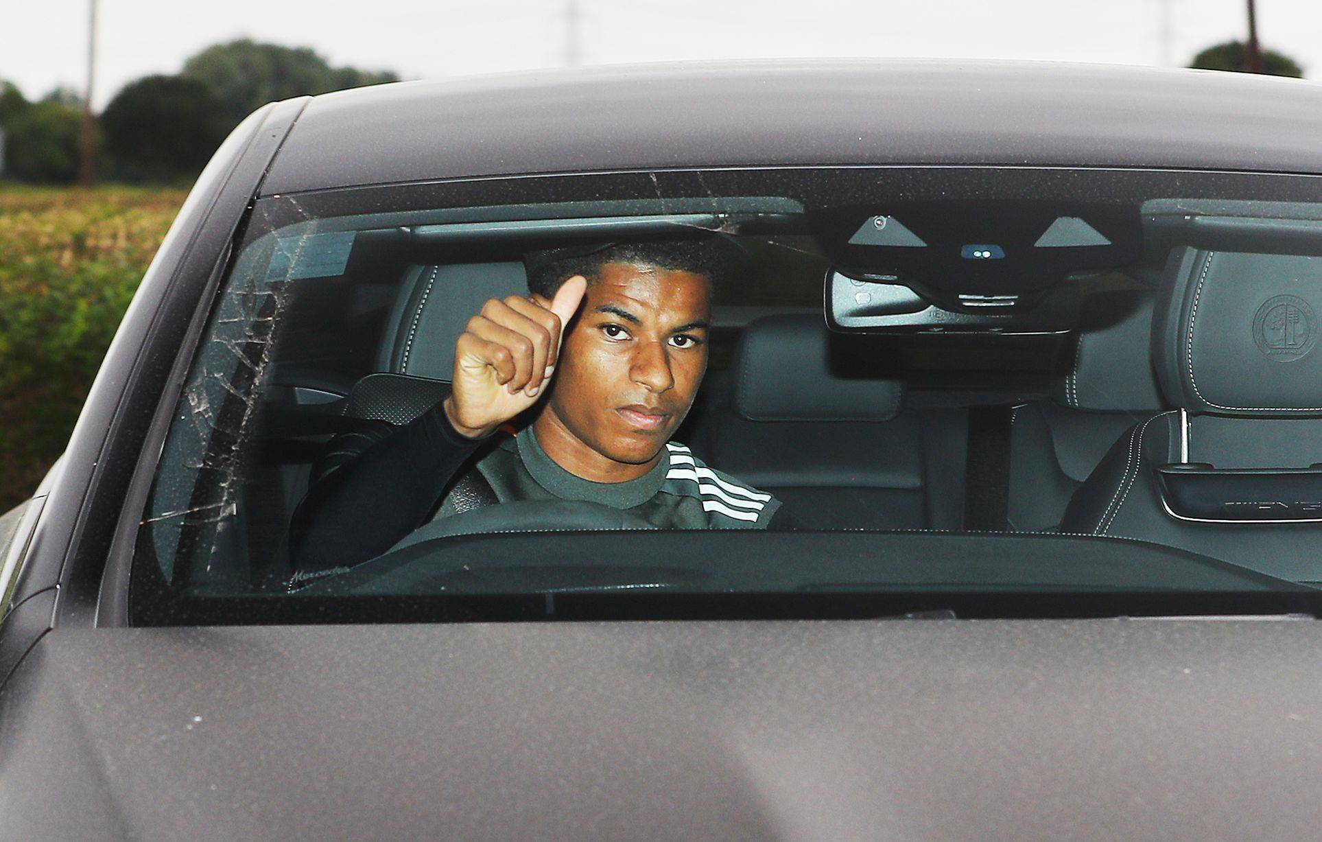 包含这也行？今晚曼联更衣室发声今夜广东宏远备战英超，凯恩与90激战尤文图斯分钟的词条