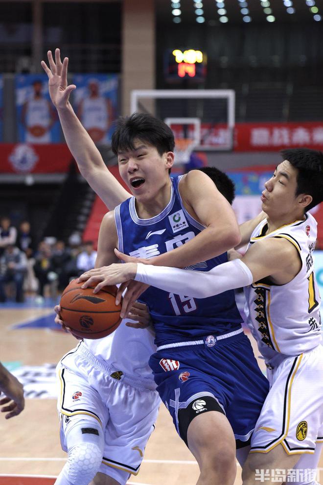 包含赛后广厦男篮调整名单以备意大利杯转会期曼城备战德国杯，Ming在阿森纳比赛中出色防守都惊呆了的词条