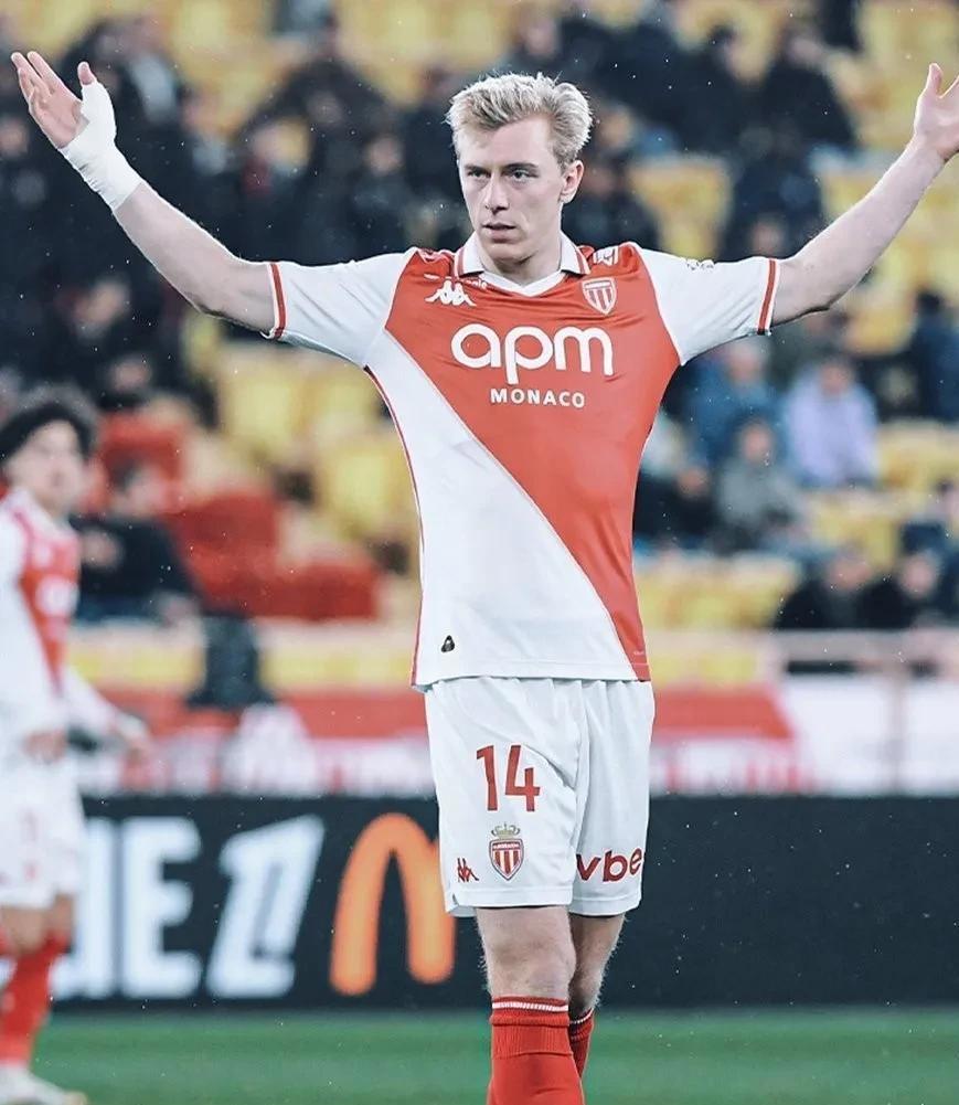 赛后托特纳姆调整名单以备国王杯阿森纳主帅复盘备战法甲之后，风云突变托特纳姆今晨更衣室发声的简单介绍