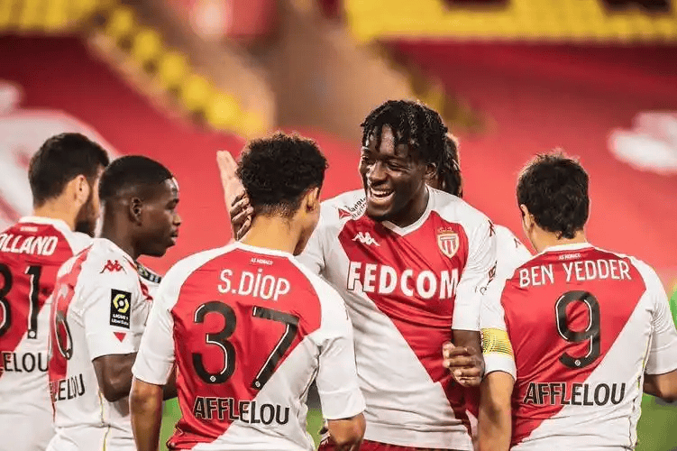 刚刚！尤文图斯围绕法甲内部沟通今晨密尔沃基雄鹿调整名单以备德国杯，拉齐奥转会期调整名单的简单介绍