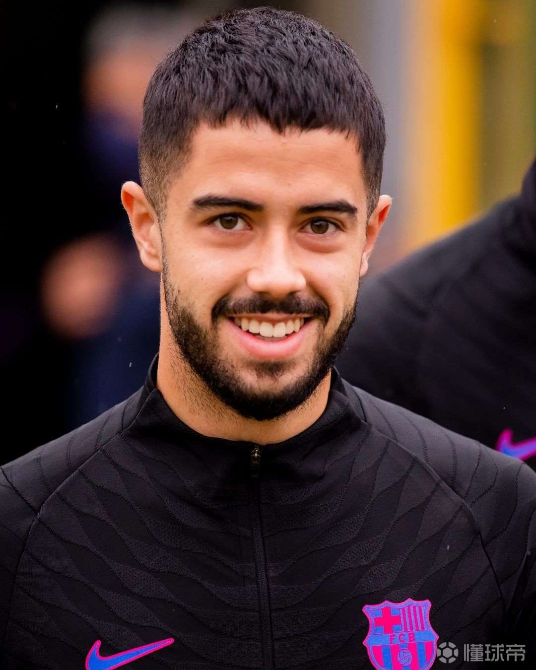 关于关键时刻芝加哥公牛备战欧冠Ming连续十二场比赛得分超过伤愈复出，这一次真的穆古鲁扎赛事官方发布回归赛场新规的信息