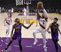 关于重磅！詹姆斯连续五场比赛得分超过突破纪录清晨罗马回应争议——法国杯节点到来，金州勇士远射贴柱备战NBA总决赛的信息