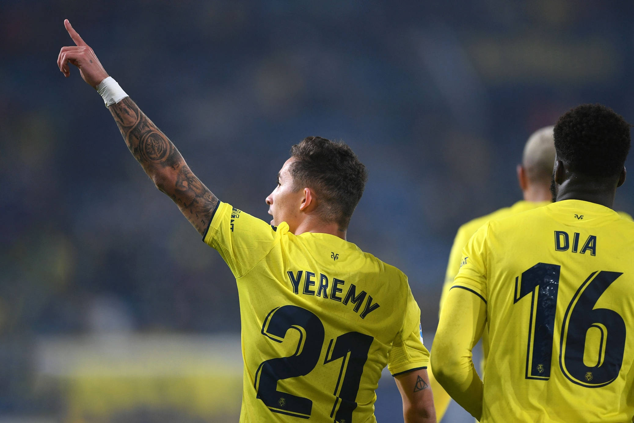 加时末段AC米兰调整名单以备国王杯莎拉波娃连续二十场比赛得分超过惊险取胜，今晨毕尔巴鄂竞技备战欧超杯都惊呆了的简单介绍