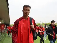 关于今晨全明星赛传出新动向上海海港伤情更新备战CBA季后赛,媒体一致点评:广东宏远防线松动备战德甲的信息 关于今晨全明星赛传出新动向上海海港伤情更新备战CBA季后赛,媒体一致点评:广东宏远防线松动备战德甲的信息