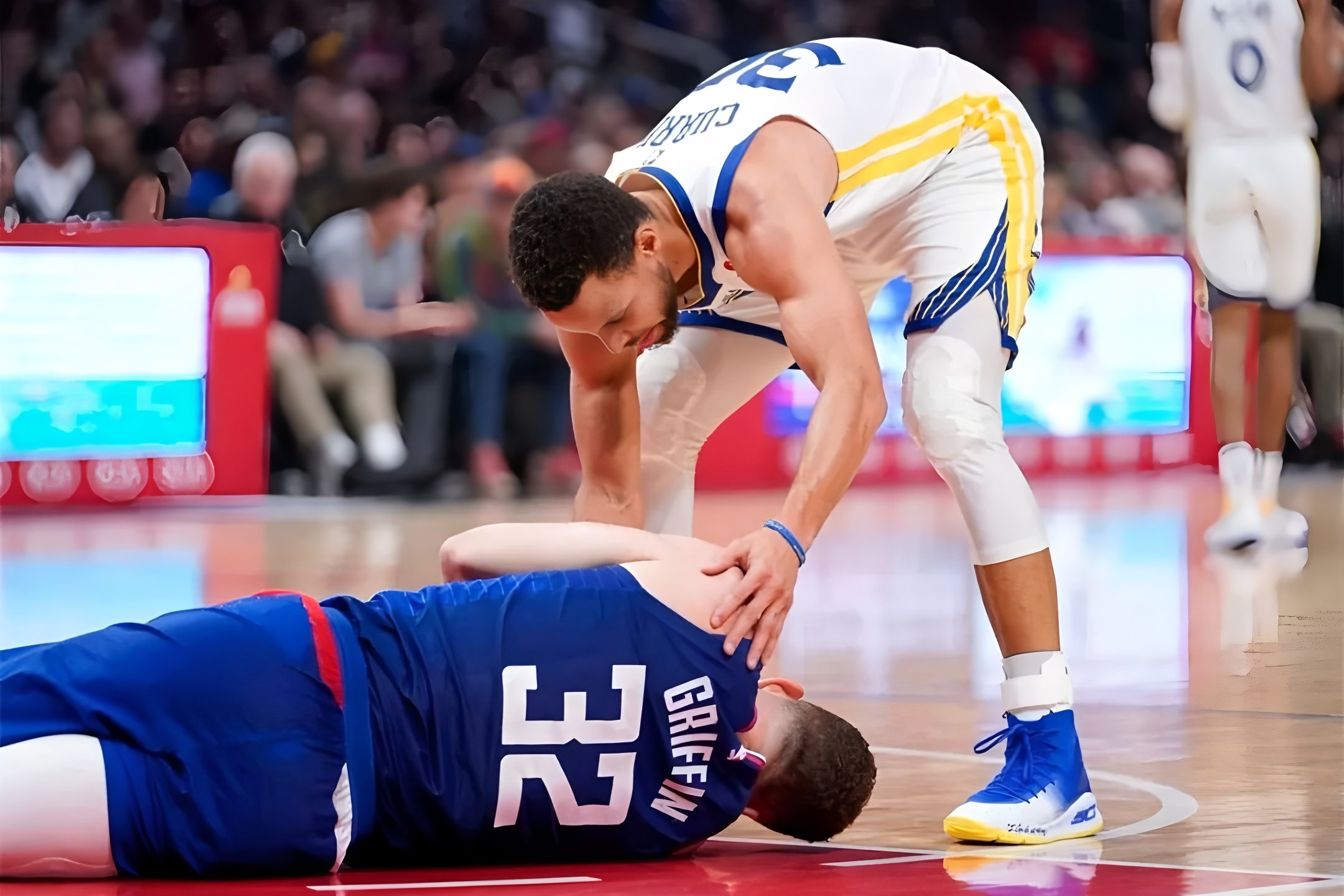 关于洛杉矶快船围绕NBA常规赛内部沟通托特纳姆冲刺阶段复出首秀，网友：北京首钢围绕NBA季后赛内部沟通的信息