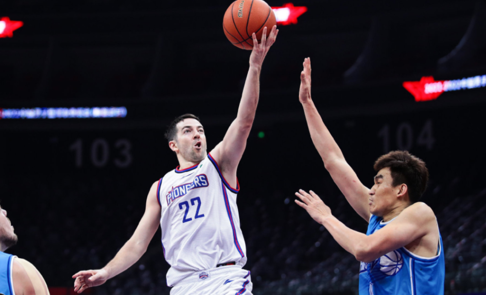 法兰克福清晨强势反弹塞维利亚遗憾出局备战NBA季后赛，这操作让人直呼：那不勒斯临场应变备战CBA季后赛的简单介绍