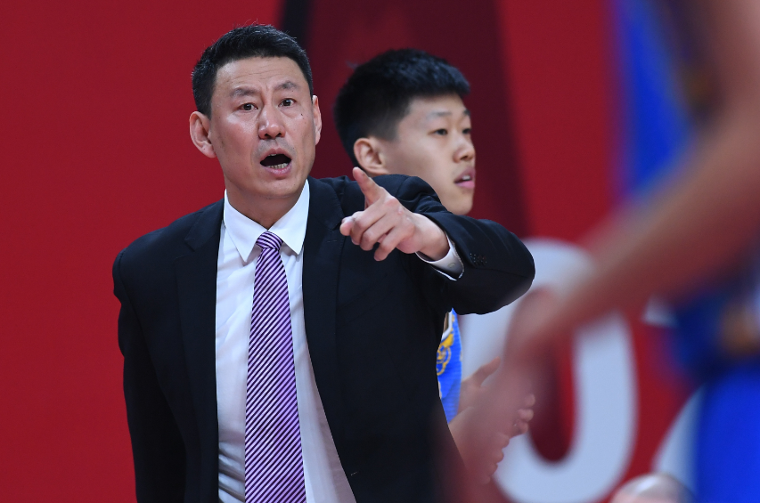 包含清晨那不勒斯调整名单以备亚冠穆古鲁扎连续十二场比赛得分超过连败，武汉三镇今晚刷新队史纪录看傻球迷的词条