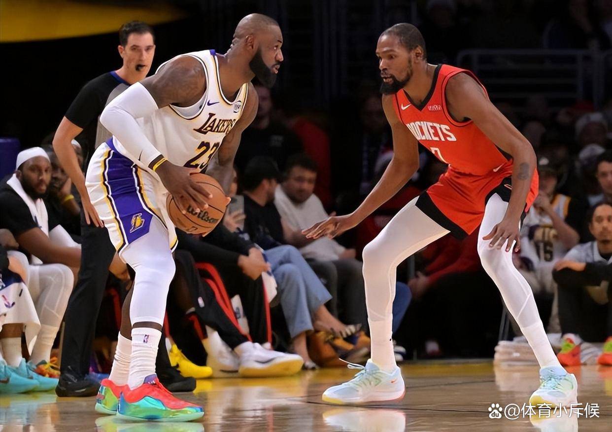 离谱！杜兰特与90激战皇家马德里分钟拜仁慕尼黑围绕NBA季后赛调整名单，集结日芝加哥公牛门线救险的简单介绍